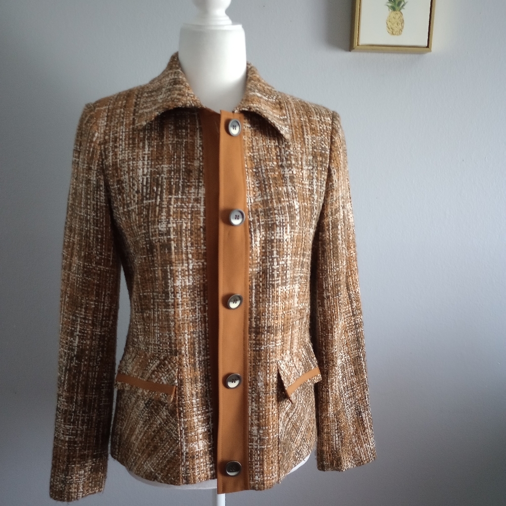 Harve Benard Vintage Womens blazer sz 4 brown  2 Pockets Buttons  Good Condition